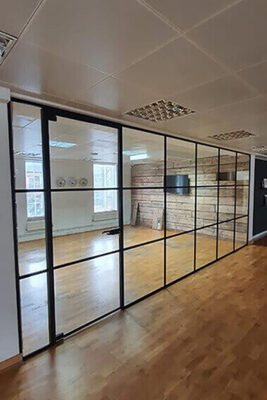 Banded-Glass-Partitioning