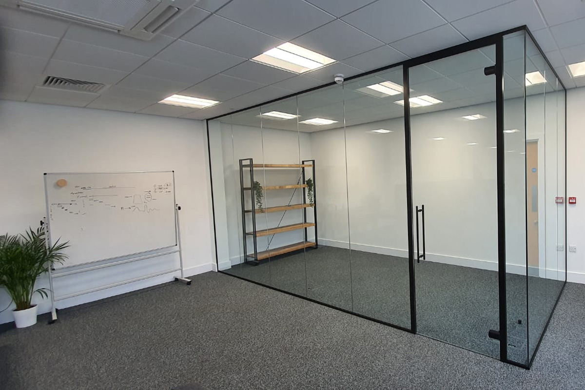 Glass Office in Oxfordshire | Glass Partitioning UK (GPUK)