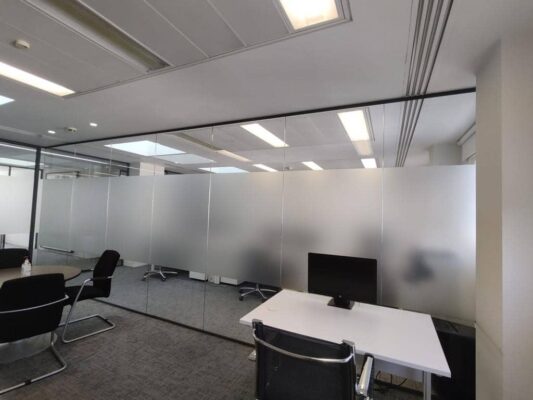 Frosted-Glass-Partitions-in-London