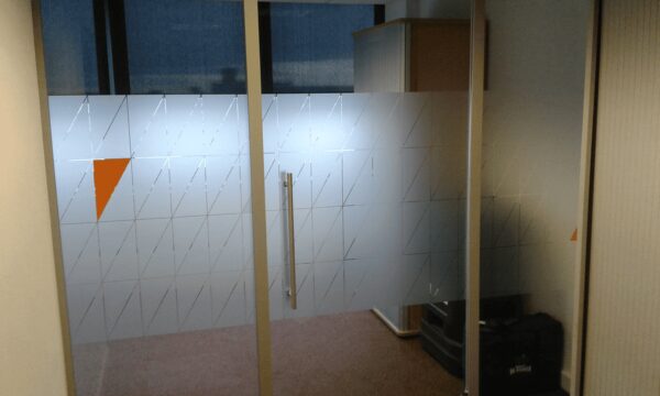 Glass-Manifestation