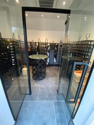 Glass-Partitioning-Table-Top