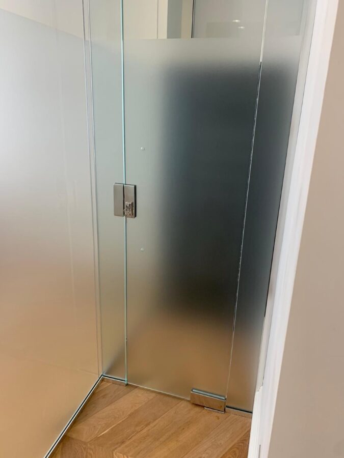 internal-glass-door